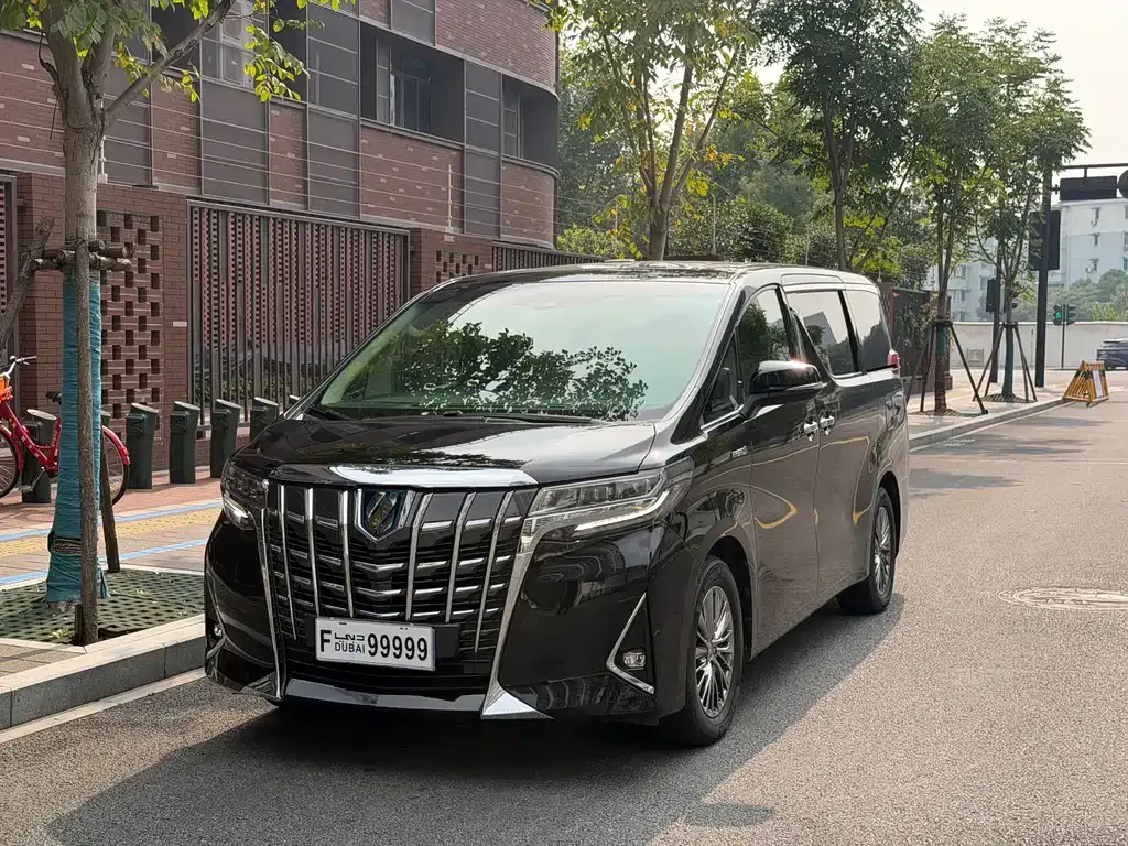 2021 Toyota Alphard Hybrid 2.5L Luxury