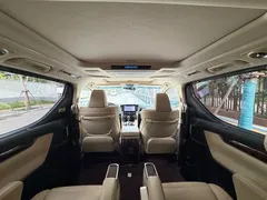 2021 Toyota Alphard Hybrid 2.5L Luxury, чёрный — фото 10