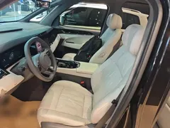 2024 Zeekr 009 6-Seat Executive 4WD 108kWh, чёрный — фото 15
