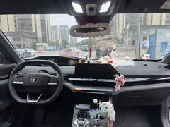 2022 Changan UNI-V 1.5T Premium — фото 8