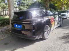 2025 Li Auto i8 Standard, чёрный — фото 3