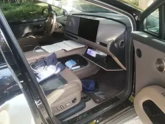 2025 Li Auto i8 Standard, чёрный — фото 8