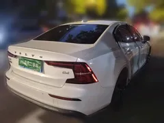 2023 Volvo S60 B4 Luxury, белый — фото 4