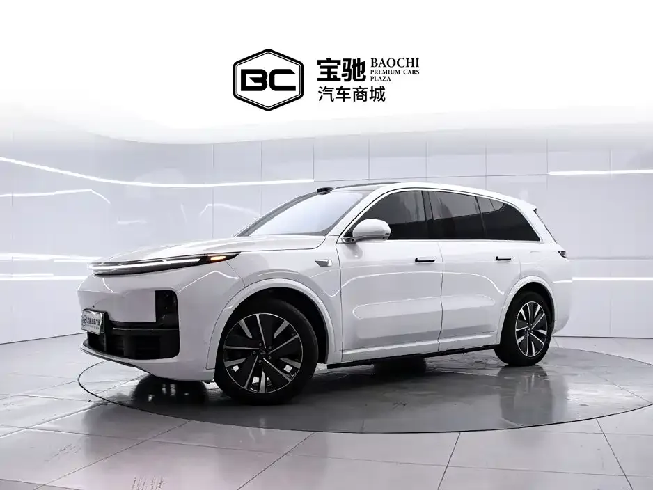 2025 Li Auto L8
