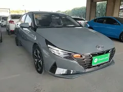 2021 Hyundai Elantra 1.5L CVT LUX Premium — фото 4