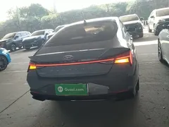 2021 Hyundai Elantra 1.5L CVT LUX Premium — фото 6
