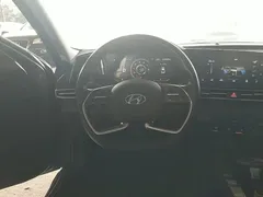2021 Hyundai Elantra 1.5L CVT LUX Premium — фото 11