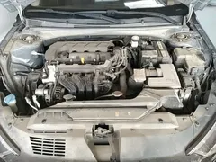 2021 Hyundai Elantra 1.5L CVT LUX Premium — фото 20