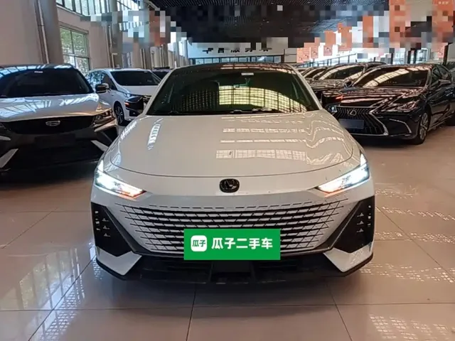 2022 Changan UNI-V 1.5T Premium