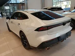 2022 Changan UNI-V 1.5T Premium, белый — фото 5