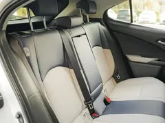 2020 Lexus UX 260h, белый — фото 15