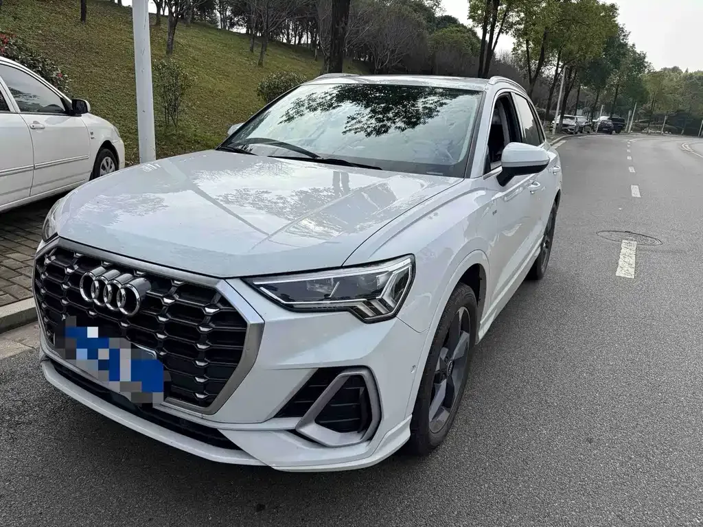 2021 Audi Q3 35 TFSI Fashion Sport