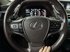 2020 Lexus ES 200 Excellence — фото 10