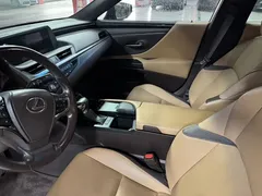 2020 Lexus ES 200 Excellence — фото 15