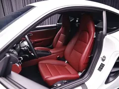 2022 Porsche 718 Cayman 2.0T, белый — фото 10