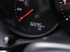 2022 Porsche 718 Cayman 2.0T, белый — фото 14