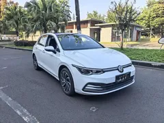 2023 Volkswagen Golf 280TSI DSG Pro, белый — фото 1