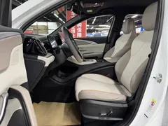 2024 BYD Song Pro Honor DM-i PHEV 71km Navigator, белый — фото 25
