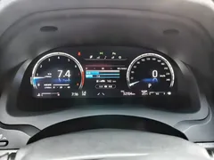 2021 Toyota Camry 2.5G Luxury, белый — фото 7