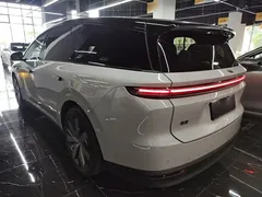 2025 Li Auto i8 Standard — фото 5