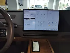 2025 Li Auto i8 Standard — фото 10