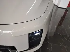 2025 Li Auto i8 Standard — фото 24