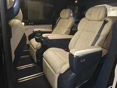 2024 Zeekr 009 6-Seat Executive 4WD 108kWh, чёрный — фото 17