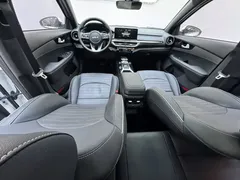 2023 Kia Cerato 1.5L CVT Premium, белый — фото 8