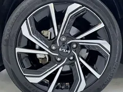 2023 Kia Cerato 1.5L CVT Premium, белый — фото 24