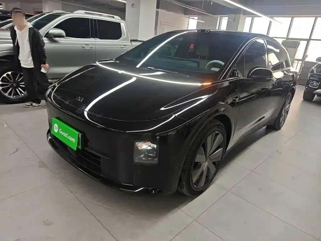 2025 Li Auto i6 4WD Standard