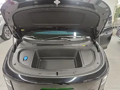 2025 Li Auto i6 4WD Standard, чёрный — фото 20