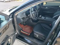 2023 Hongqi E-QM5 EV Basic, чёрный — фото 16