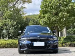 2022 BMW 3 Series 325i M Sport Dark, чёрный — фото 2