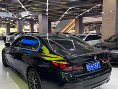 2021 BMW 5 Series 525Li M Sport Package, чёрный — фото 8