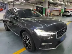 2022 Volvo XC60 4WD Luxury — фото 4