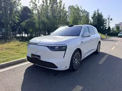 2025 Aito M8 EV Ultra 6-seat 4WD 192-line LiDAR, белый — фото 1