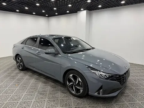 2022 Hyundai Elantra 1.5L CVT LUX Premium