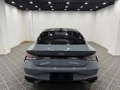 2022 Hyundai Elantra 1.5L CVT LUX Premium — фото 8