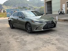 2021 Lexus ES 300h Hybrid Premium, зелёный — фото 3