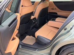 2021 Lexus ES 300h Hybrid Premium, зелёный — фото 6