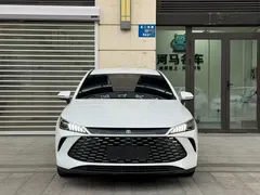 2025 BYD Qin PLUS DM-i PHEV Smart Driving 55km Leading, белый — фото 3