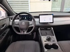 2025 BYD Qin PLUS DM-i PHEV Smart Driving 55km Leading, белый — фото 5