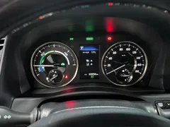 2020 Lexus LM 300h 7-seat, белый — фото 25