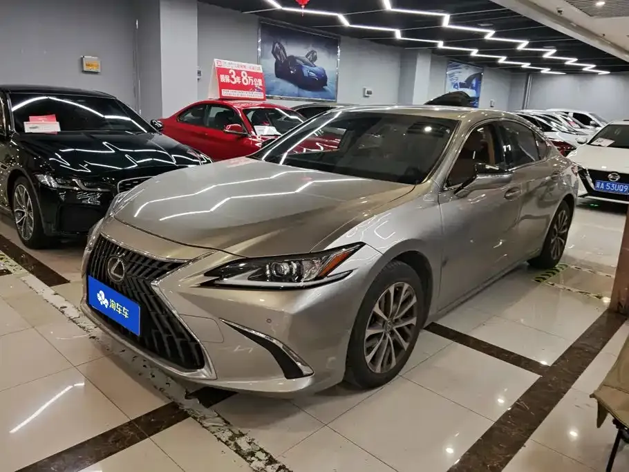 2022 Lexus ES 200 Excellence