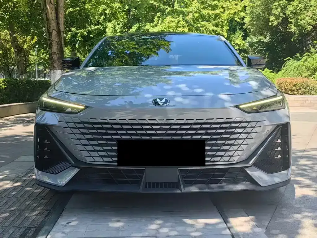 2022 Changan UNI-V 1.5T Premium