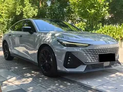 2022 Changan UNI-V 1.5T Premium — фото 6