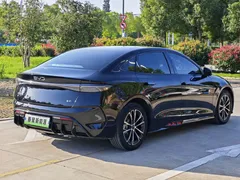 2025 BYD Seal 510 Standard, чёрный — фото 4
