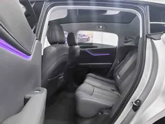 2025 Xpeng G6 625 Long Range Max Tech EV — фото 6