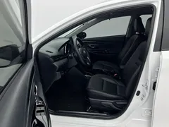 2022 Toyota Yaris L Zhixuan X 1.5L CVT Luxury Plus, белый — фото 19