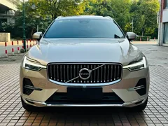 2023 Volvo XC60 4WD Luxury — фото 2